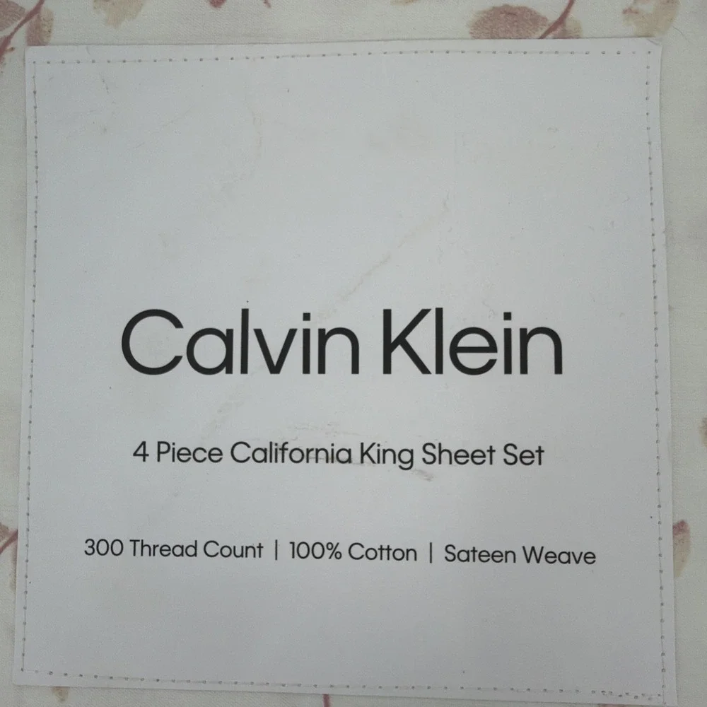 Calvin Klein Sheet Set California King Floral Cream Sateen Weave 300TC Cotton